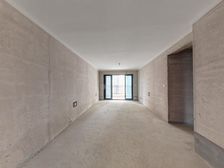 央企大品牌,次新小区环境舒适,户型朝南好采光