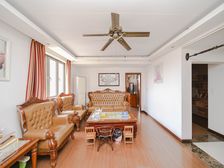 中环边外销房、香港设计师精心打造、经典四居两厅厨卫全明