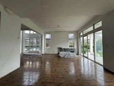 浦东盛世天地装修客厅朝南落地窗