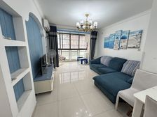 房东便宜卖了,精装2房,随时看房,户型南北通,急售