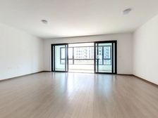 金鹰华庭新出一套豪华装修独栋别墅