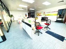 青年大街甲级写字间 24空调 2加1格局 地铁口旁