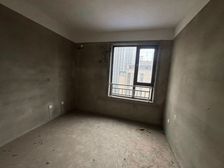 灏园洋房顶复边户 带三个露台 证上191实际面积300有车位