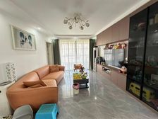 森林氧吧 5号线地铁口 精装自住三房 有固定车位 采光无遮挡