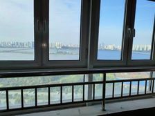 凯润滨湖花园 湖心岛C位 180度观河 带车位储藏室证过二