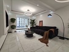 格瑞斯小镇134平带车位带储藏室86万