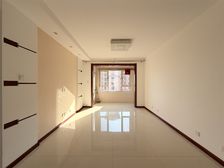 金屋八区新上正规三居108平米高楼层 随时看房 诚心出售