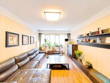 历下区 四室 有车位 诚心卖 看房子提前预约