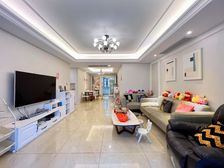 次新洋房社区 三盛香缇时光 精装4房2卫 全明采光好