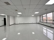 装修 银泰大开间 24空调 干净敞亮