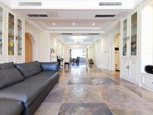 装修豪华保养好 临地铁 南北通透 医疗配套成熟 电梯房