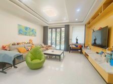 金地城南艺境双拼别墅 业主诚售 目前自住保养很好 大花园