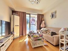 龙湖自持物业、24巡逻,环境好,业主自主,精装修,带车位