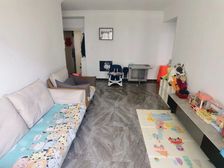 经纬城市绿洲华清家园 低密度社区 楼龄新 南向采光好