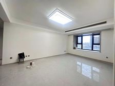 智谷 精装修 次新房 双卫格局 交通便利 南北通透