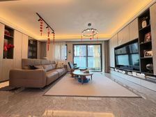 御澜博翠,次新小区,有地暖,精装修大3房,房东诚售,看中可谈