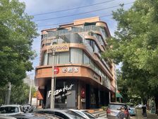 东二环日坛丨知名商圈丨纯一层临主街丨户型方正丨层高7米能餐饮