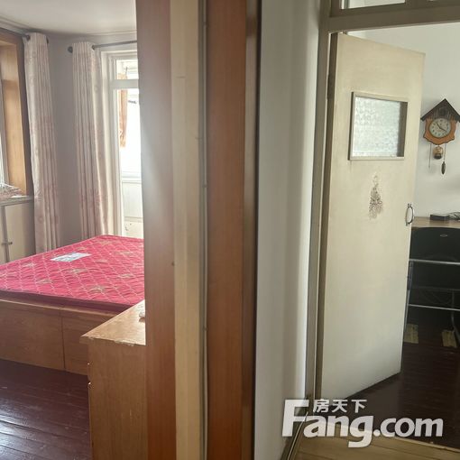建设里小区中装两居 东西通透 中等装修 1元