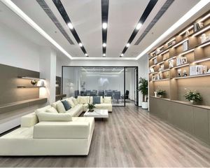 望京东 博泰大厦 720平米 单价1.8万 正对电梯间