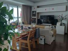 同济附属!!诚信出售!!价格可谈!带产权车位!看房方便