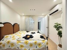 带固定车位,有钥匙(凌 区1房,带10平花园,买好诚售)