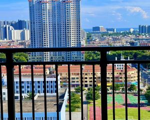 银海区双商业圈 吾悦广场全新房没住过小区门口吾悦广场