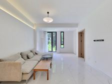 花园控看过来!地铁口大飞机户型带超大花园,看房随时