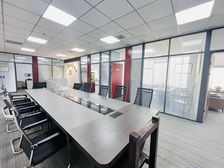 精装修带家具 东方世界237平米 勒泰北国商圈