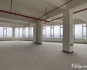 急需回笼资金 一手新房无税 送10辆产权车位 欢迎咨询