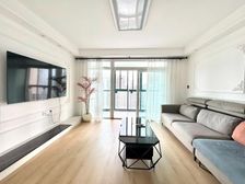 打浦桥新上 送产权车位只卖30天 高区带连体阳台 价格可 谈