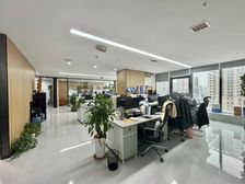 房东直租无任何费用 大明宫西地铁口 精装修带家具 随时看房