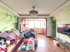 鹤北新村二街坊 3室2厅 130.23平