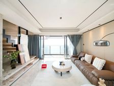 卓越东部蔚蓝海岸免费车位拎包入住南北朝向电梯房