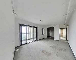 品秀星樾 4 房 135 方 品质小区 近地铁 次新小区