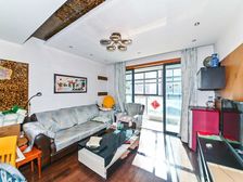 宝华现代城 中间楼层大两房 满五 地铁一号 诚意出售