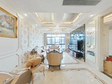 钥匙看房2010年上叠别墅婚房170万地暖+中央空调 带车库