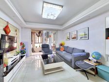 此房诚心出售 房型方正 小区安静 环境好