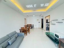 9楼南边第二排 视野好 主卧转角大飘窗