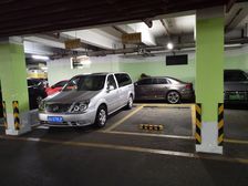 地下车库,负一层,靓位置,只需30万,自由心岸小区