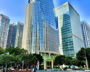 仅1字头珠江新城 广州远洋大厦出售 双地铁 电梯口