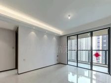 品实云湖花城 南北向精装修 方便看房 业主急售 可谈