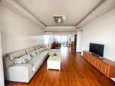 电梯16楼(258 各付税费)带固定车位一个,飞机户型,3房