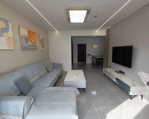 前进街西 兴逸城电梯业主精装 全屋品牌全友家具拎包入住