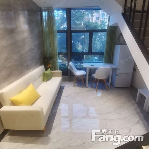 复式一房一厅几年前的全新装修保养好天河北龙口西地铁口创逸雅苑