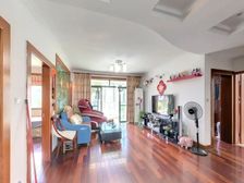 标准的飞机户型三房 得房率 小区地板价!!