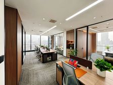 大连路地铁口!现房213平!精装修带家具!双面采光!拎包入住