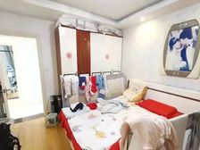 南北通透2房2厅,格局好,地铁口200米,满五年无税,房东急