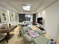 临地铁 房龄新 送产权车位 南向采光好 满五 商圈成熟