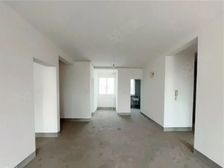 现代华庭一期129平 3房2位,房子目前空关,看房方便有钥匙