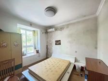 现代华庭(一期公寓住 3室2厅2卫 简单装修 270万元